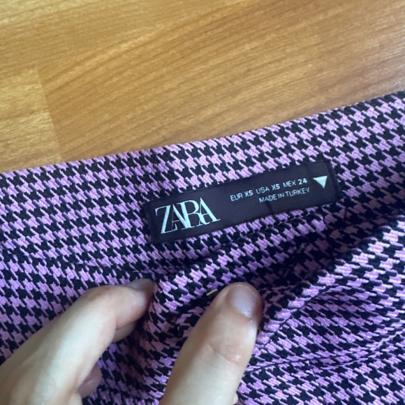 Pants - Picture 2 of 4